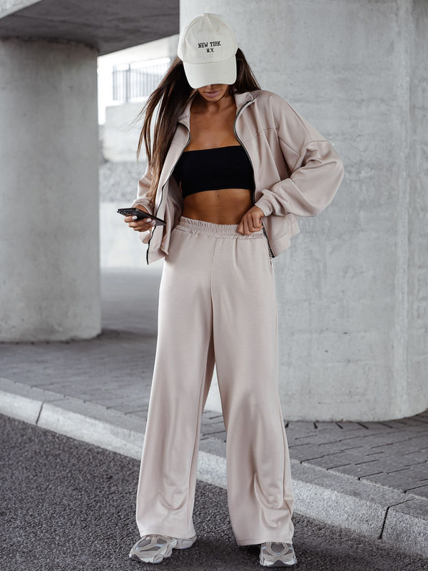 Γυναικεία αθλητική φόρμα 2 τεμαχίων με φερμουάρ και βουτυρένιο τελείωμα Μπεζ Bolf 821109