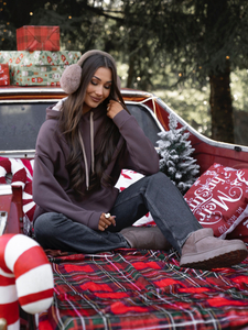 Γυναικείο ζεστό φούτερ με κουκούλα τύπου καγκουρό Σοκολάτα Bolf 82131